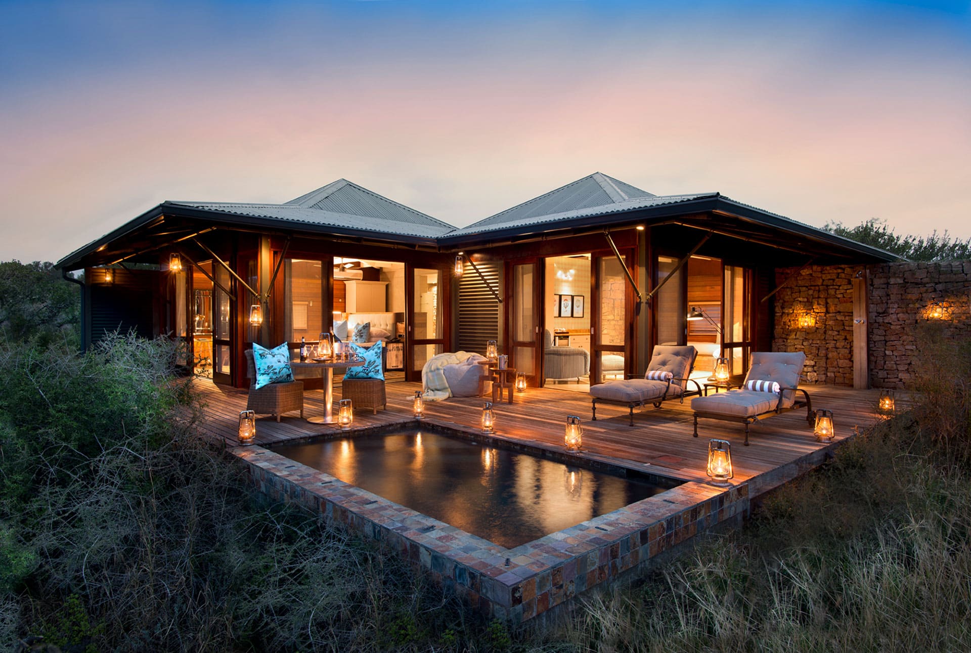 KWANDWE PRIVATE GAME RESERVE - Ecca Lodge - Suite exterior with private plunge pool