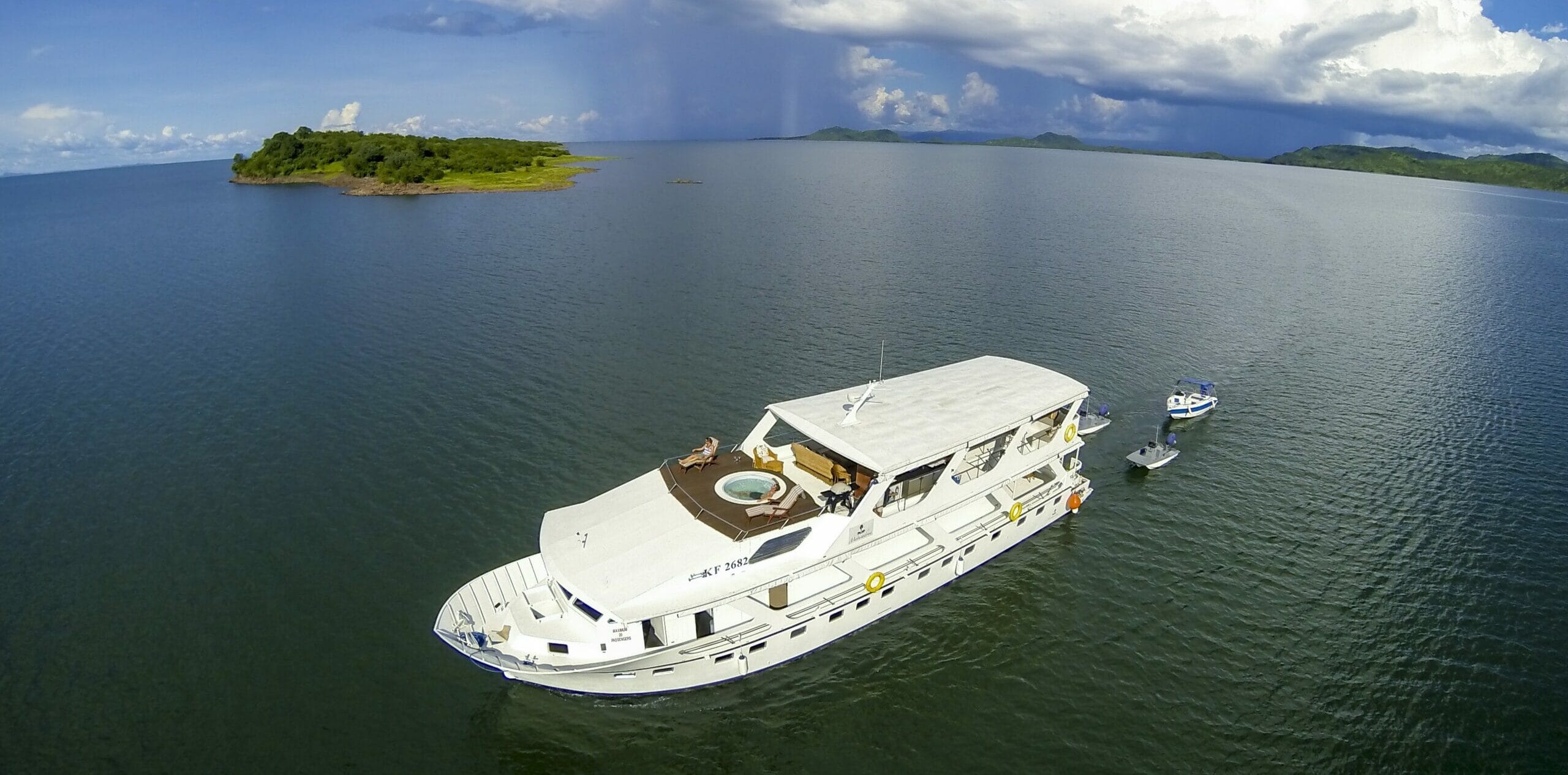 Matusadona Luxury Safari Cruiser