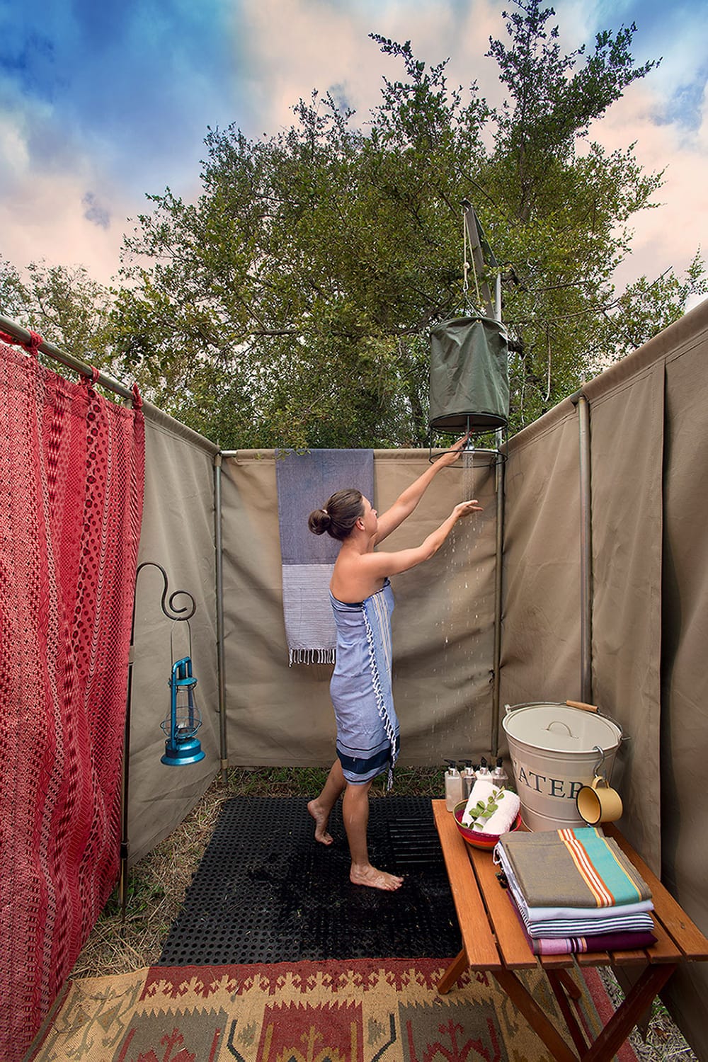 Tanda-Tula-Field-Camp-Bucket-showers